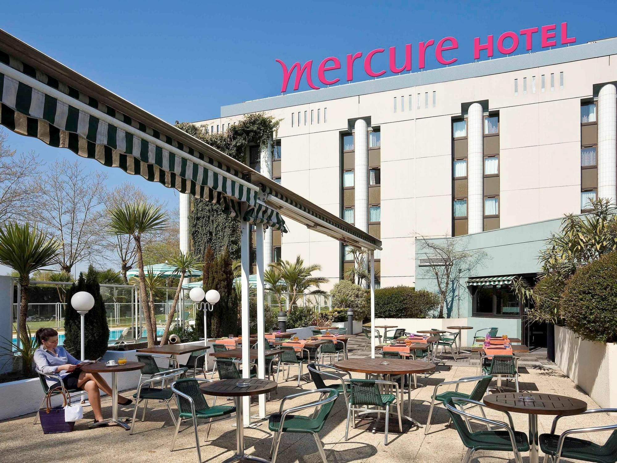 Mercure Pau Palais Des Sports Eksteriør bilde