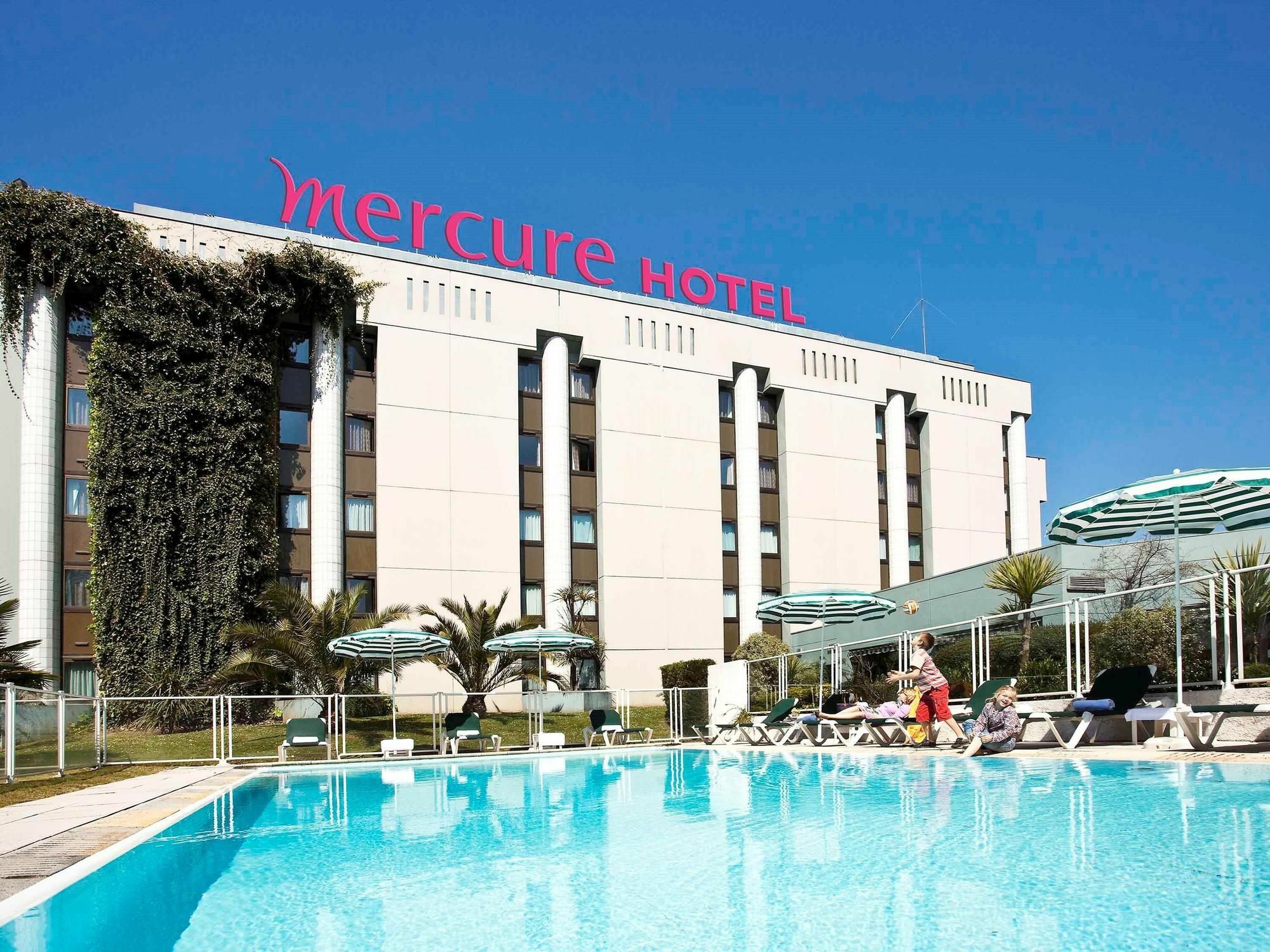 Mercure Pau Palais Des Sports Eksteriør bilde