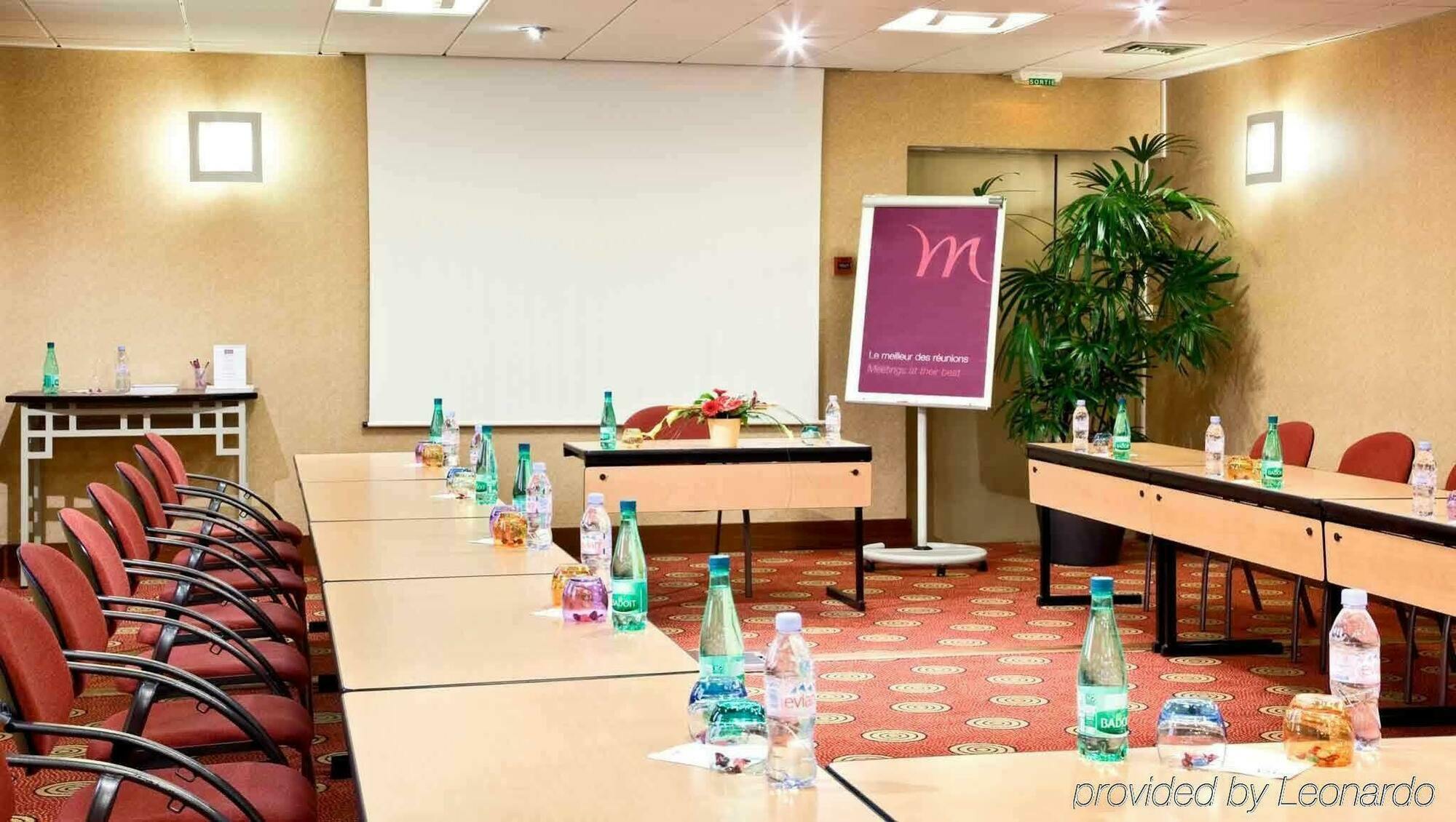 Mercure Pau Palais Des Sports Restaurant bilde